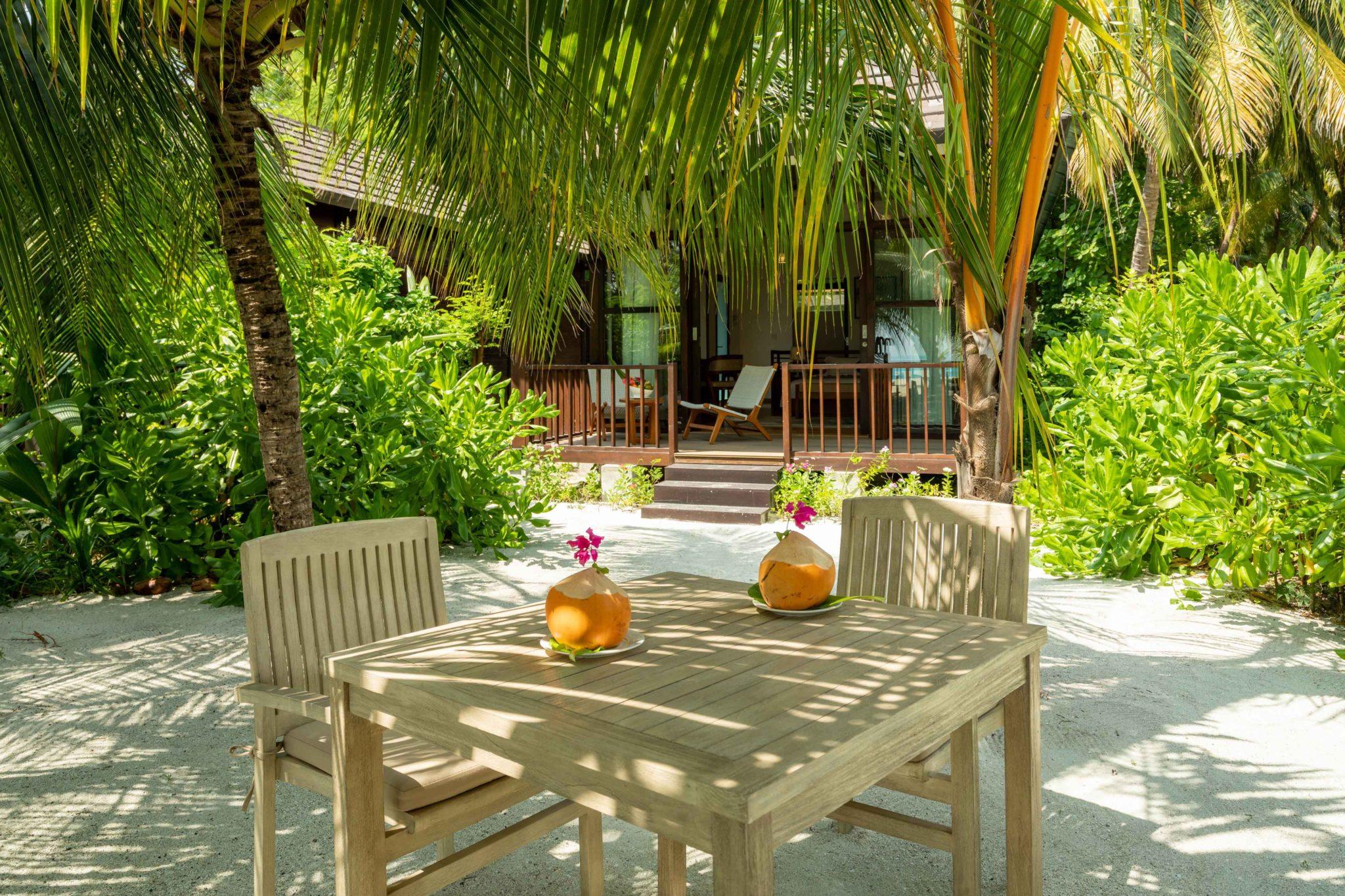 Fiyavalhu Resort Maldives Mandhoo Exterior photo